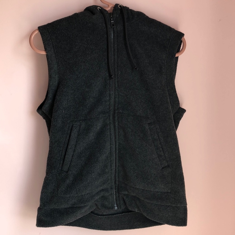 Zip-up jacket vest